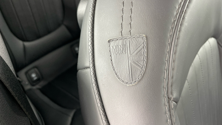 MINI Convertible 2.0 Cooper S Exclusive 2dr Auto Petrol Convertible